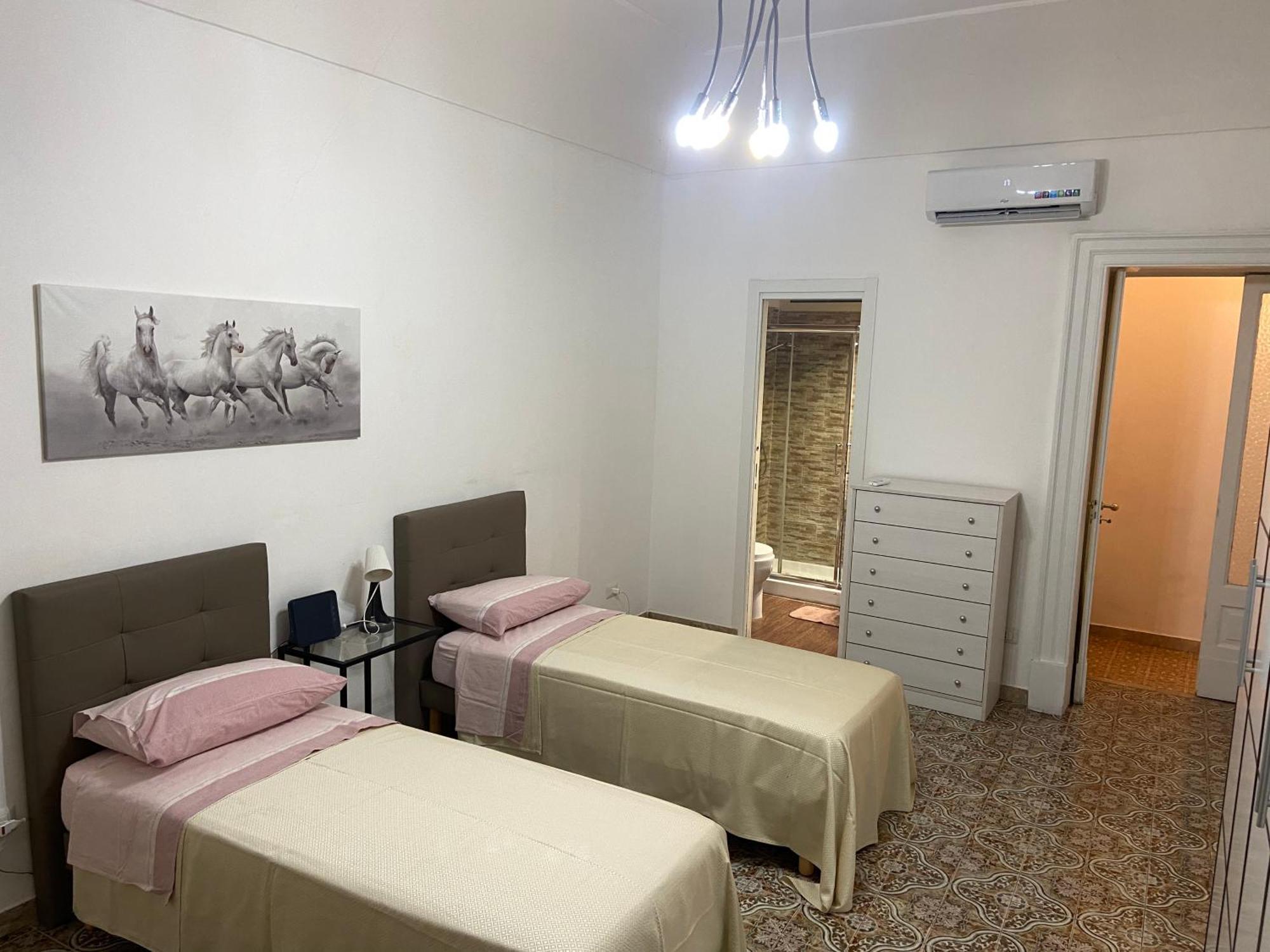 Casa Vacanza La Collegiata 卡塔尼亚 外观 照片